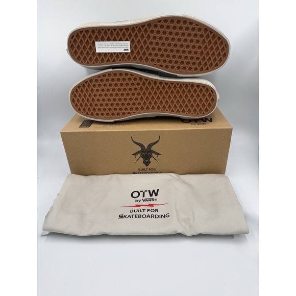 Vans x DEFCON Era 95 -NIB Size 11 main image 6